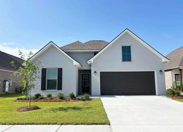 Property at 38495 Parliament Dr, Prairieville, LA 70769, 4 beds, 3 baths