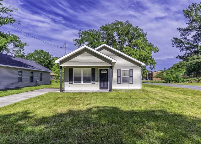 Property at 10108 Avenue K, Baton Rouge, LA 70807, 3 beds, 2 baths