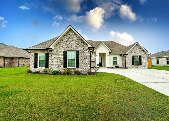 Property at 262 Pond Dr, Thibodaux, LA 70301, 4 beds, 2 baths