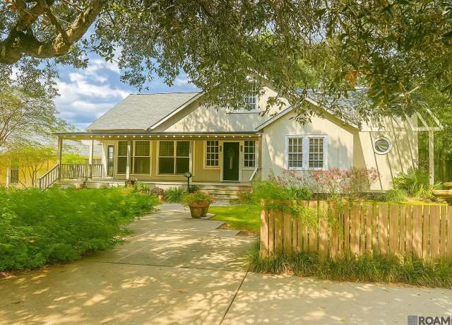 Property at 4685 Hyacinth Ave, Baton Rouge, LA 70808, 5 beds, 3.5 baths