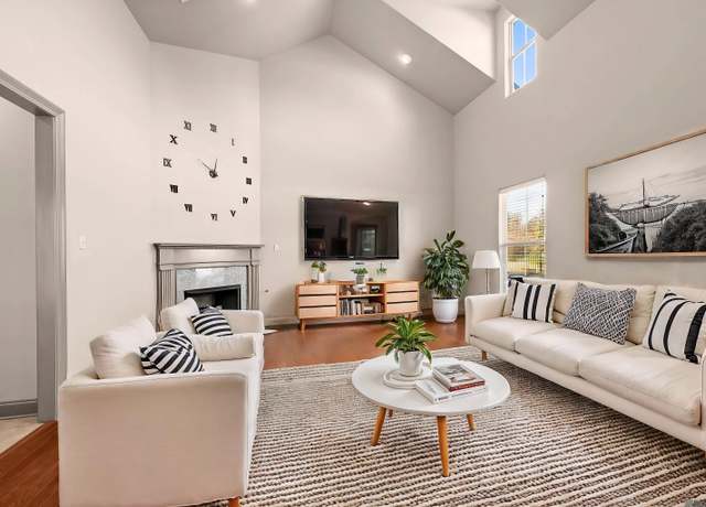 Property at 11110 Boardwalk Dr #4, Baton Rouge, LA 70816, 3 beds, 2.5 baths