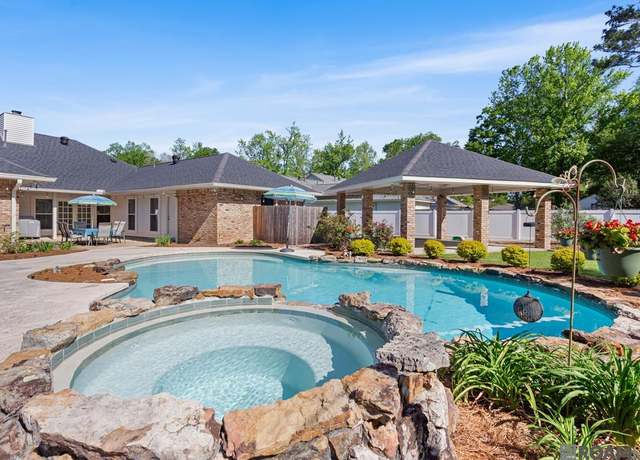 Property at 6145 Riverbend Blvd, Baton Rouge, LA 70820, 4 beds, 2.5 baths