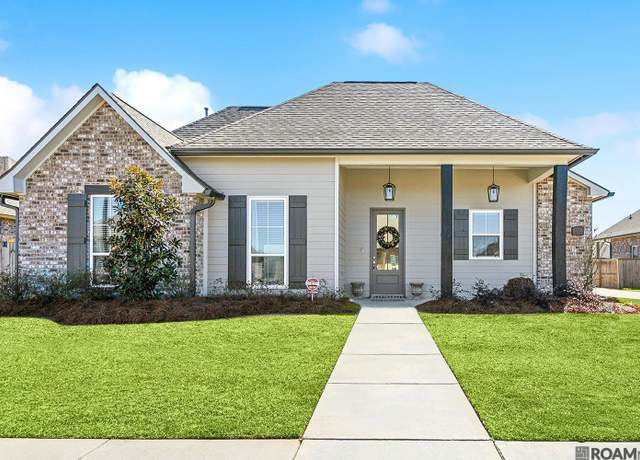 Property at 7240 Lillie Dr, Denham Springs, LA 70706, 4 beds, 3 baths