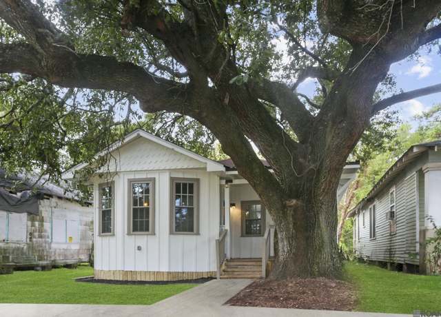 Property at 905 N 17th St, Baton Rouge, LA 70802, 3 beds, 2 baths