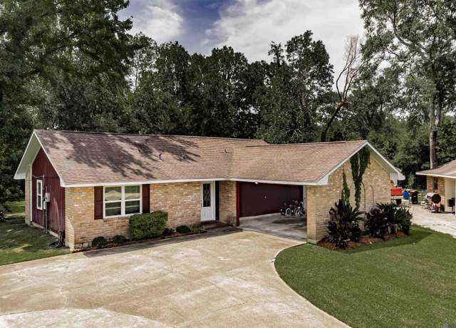 Property at 13820 Felicity Dr, Baker, LA 70714, 3 beds, 2 baths