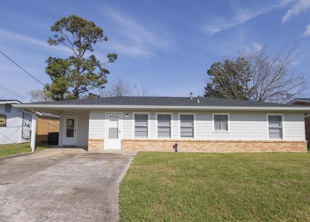 Property at 414 Jean St, Houma, LA 70360, 3 beds, 2 baths