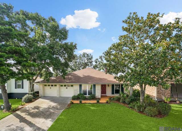 Property at 215 Blackfin Cv, Slidell, LA 70458, 3 beds, 2 baths