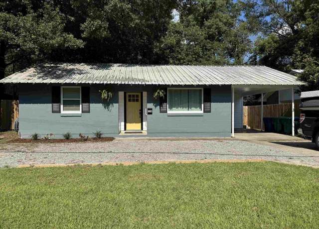 Property at 126 N River Rd, Denham Springs, LA 70726, 2 beds, 1 bath