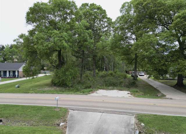 Property at 25371 Plantation Ave, Denham Springs, LA 70726