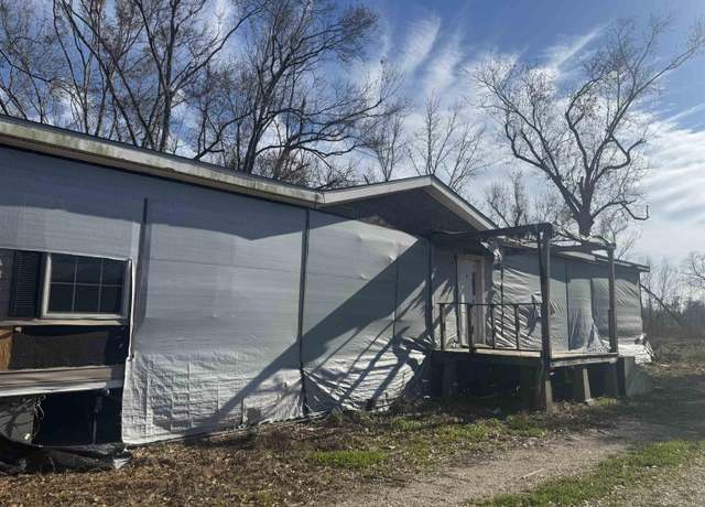 Property at 1235 Coteau Rd, Houma, LA 70364, 4 beds, 2 baths