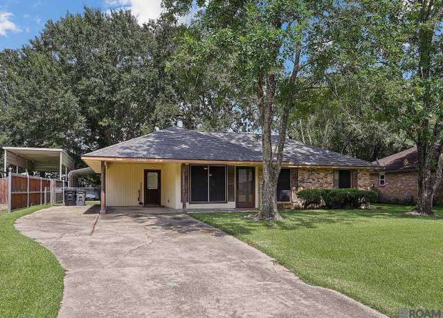 Property at 13912 Spreading Oaks Dr, Baton Rouge, LA 70818, 3 beds, 2 baths