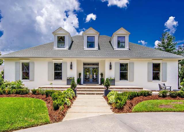 Property at 205 Concordia Dr, Houma, LA 70360, 4 beds, 4.5 baths