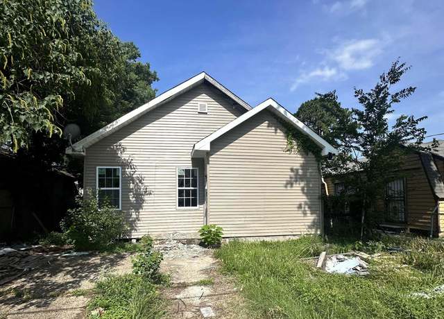 Property at 1905 Pocahontas St, Baton Rouge, LA 70802, 3 beds, 2 baths