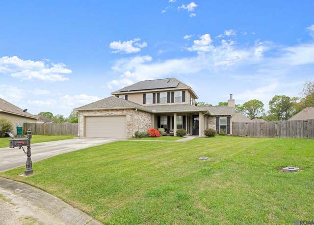 Property at 9137 Kanawha Ct, Denham Springs, LA 70726, 4 beds, 2.5 baths