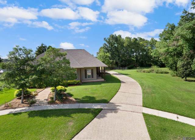 Property at 4279 Cypress Pointe Dr, Zachary, LA 70791, 4 beds, 3 baths
