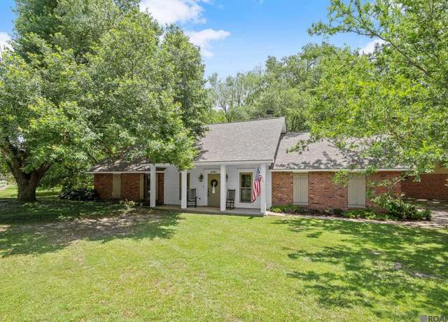 Property at 4321 Cherry Ct, Zachary, LA 70791, 3 beds, 2 baths