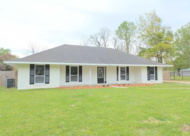 Property at 1502 Stephen Dr, Denham Springs, LA 70726, 4 beds, 2 baths