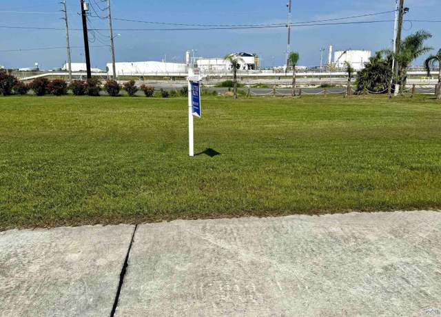 Property at 8000 Angela Ln, Grand Isle, LA 70358