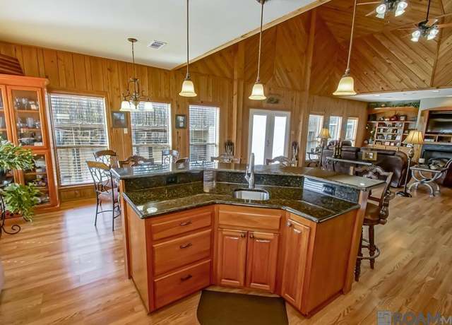 Property at 23396 Chene Blanc Ln, Maurepas, LA 70449, 4 beds, 3.5 baths