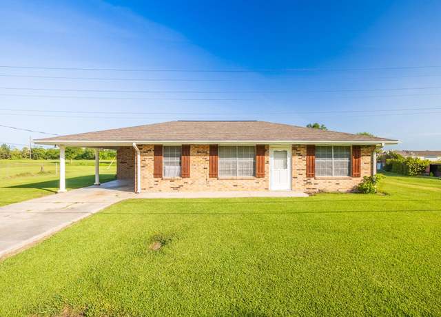 Property at 524 Hospital Dr, Raceland, LA 70374, 2 beds, 1 bath