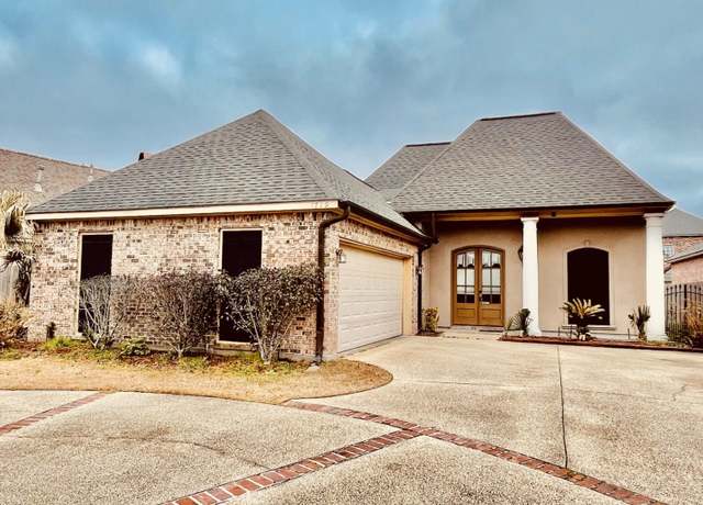 Property at 1719 Fox Croft Blvd, Baton Rouge, LA 70815, 3 beds, 2 baths