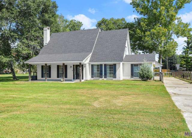 Property at 40360 Old Hickory Ave, Gonzales, LA 70737, 3 beds, 2.5 baths