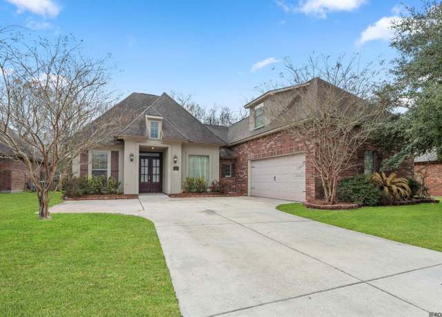 Property at 2594 Pine Thicket Ave, Zachary, LA 70791, 4 beds, 3 baths