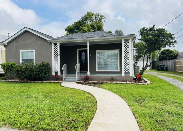 Property at 1118 Academy St, Houma, LA 70360, 4 beds, 3 baths