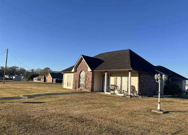 Property at 100 Tiffany St, Plattenville, LA 70393, 3 beds, 2 baths