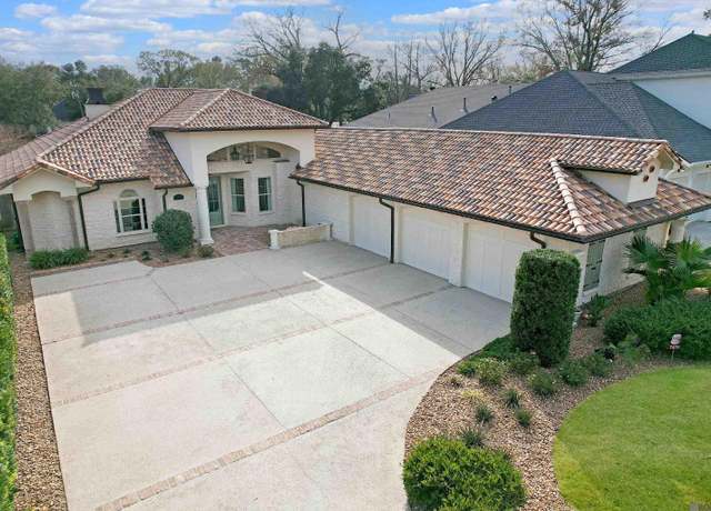 Property at 7470 Sevenoaks Ave, Baton Rouge, LA 70806, 3 beds, 3.5 baths