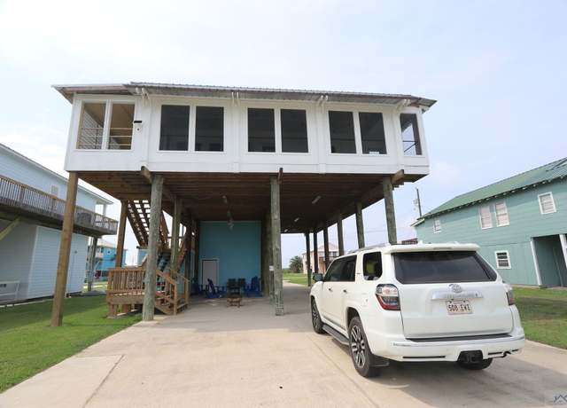 Property at 112 Marlin Ave, Grand Isle, LA 70358, 3 beds, 2 baths