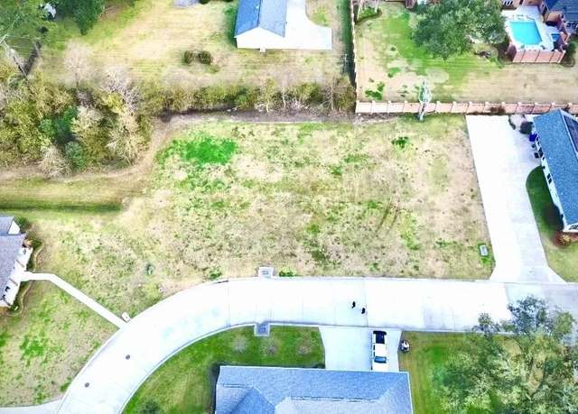 Property at 418 Rosella Dr, Thibodaux, LA 70301