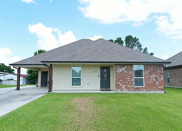 Property at 2552 Pineridge St, Thibodaux, LA 70301, 3 beds, 2 baths