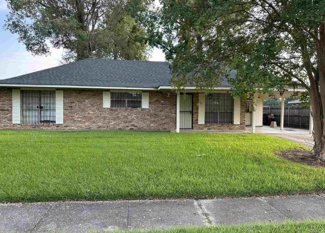 Property at 6221 Lotus St, Baton Rouge, LA 70812, 4 beds, 3 baths