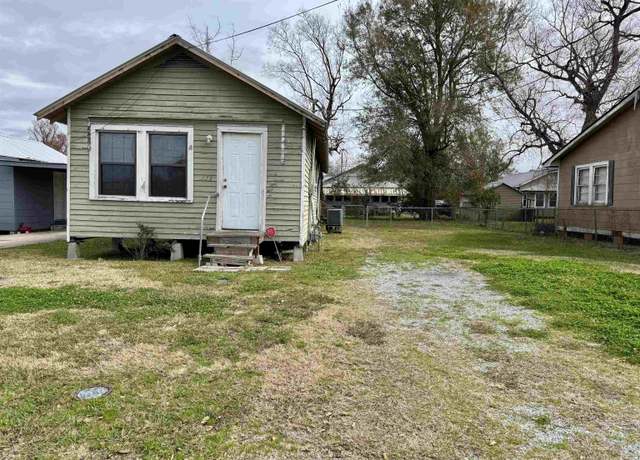 Property at 172 New Orleans Blvd, Houma, LA 70364, 2 beds, 1 bath