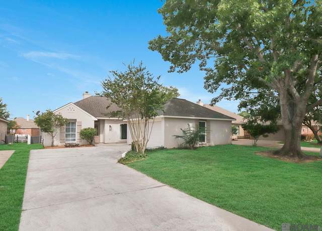 Property at 18733 W Lake Terrace Dr, Baton Rouge, LA 70817, 3 beds, 2 baths