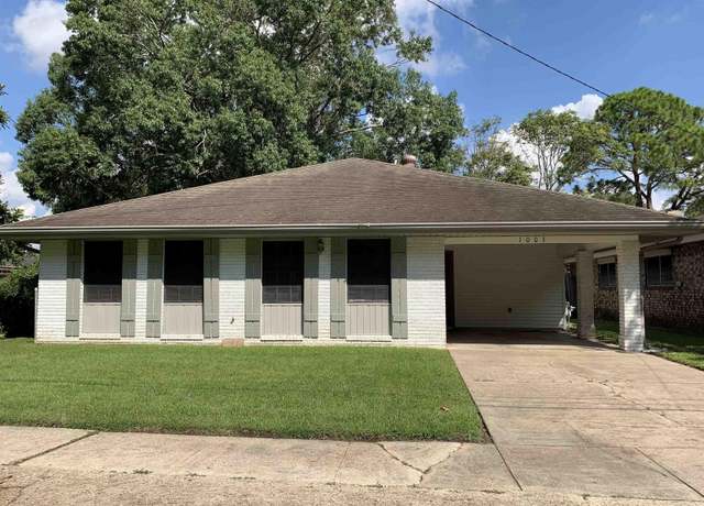 Property at 1003 Spruce St, Morgan City, LA 70380, 3 beds, 2 baths