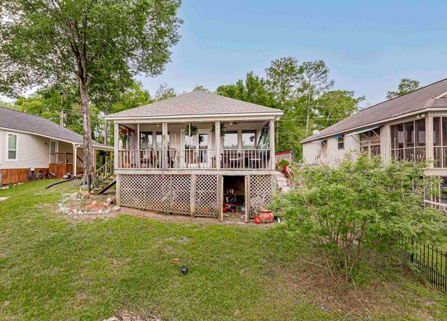 Property at 20936 Diversion Canal Rd, Maurepas, LA 70449, 2 beds, 2 baths