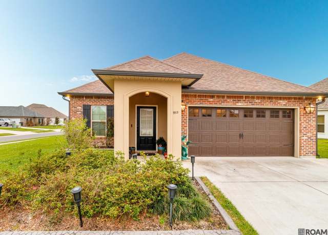 Property at 955 Elliston Dr, Gonzales, LA 70737, 3 beds, 2 baths