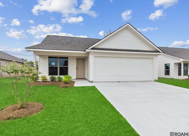 Property at 1324 West Amber St, Gonzales, LA 70737, 4 beds, 2 baths