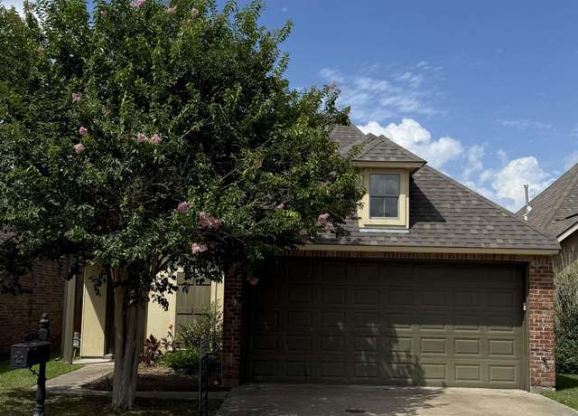 Property at 7935 Seville Ct, Baton Rouge, LA 70820, 3 beds, 2 baths