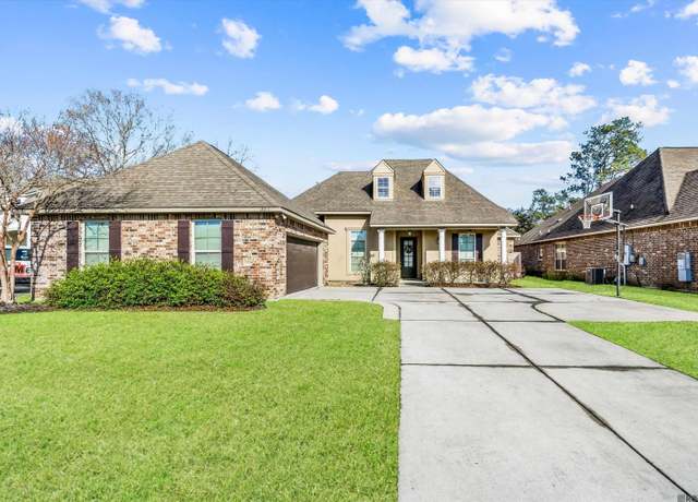 Property at 13016 Sterling Ridge Dr, Gonzales, LA 70737, 4 beds, 3 baths