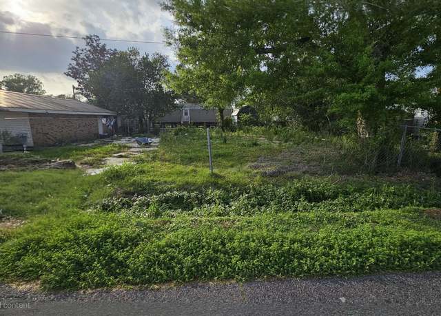 Property at 592 St Louis St, Raceland, LA 70394