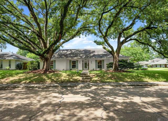 Property at 3832 N Bluebonnet Rd, Baton Rouge, LA 70809, 3 beds, 2.5 baths
