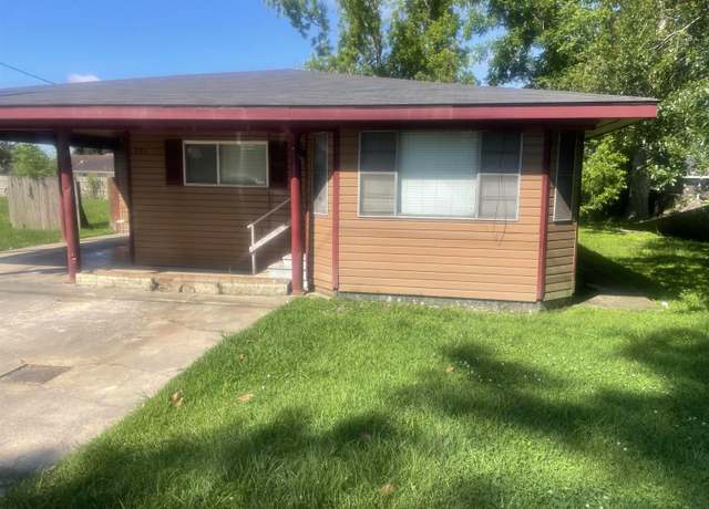 Property at 230 S Airline Ave, Gramercy, LA 70052, 4 beds, 2 baths