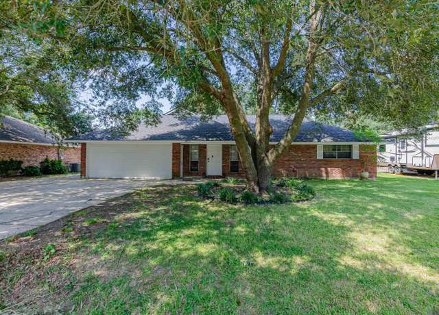 Property at 37092 Sue St, Geismar, LA 70734, 3 beds, 2 baths