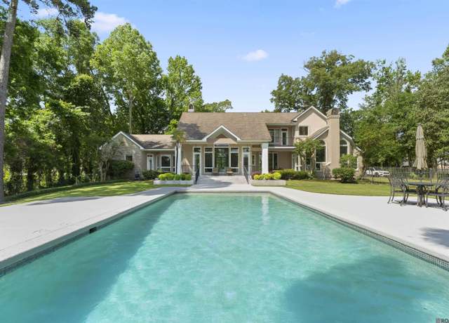 Property at 18946 Lake Harbour Ave, Baton Rouge, LA 70816, 4 beds, 4.5 baths
