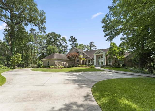 Property at 18946 Lake Harbour Ave, Baton Rouge, LA 70816, 4 beds, 4.5 baths