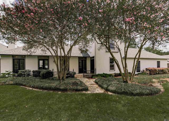Property at 1605 Applewood Rd, Baton Rouge, LA 70808, 5 beds, 4.5 baths