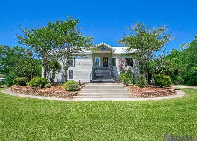 Property at 10373 Gurney Rd, Baker, LA 70714, 3 beds, 2.5 baths